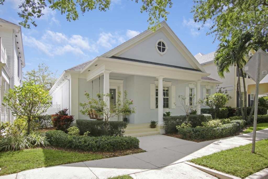 Unveiling the Allure of Cambridge at Abacoa: A Premier Community in Jupiter, Florida