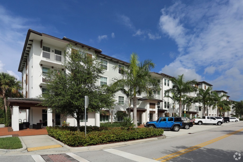Unveiling the Allure: Luxurious Living in Abacoa, Jupiter