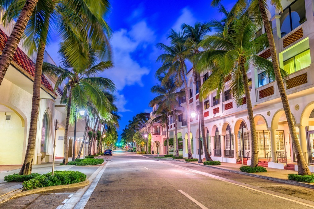 Captivate and Convert: Social Media Marketing Tips for Palm Beach Rentals with Atlis Realty