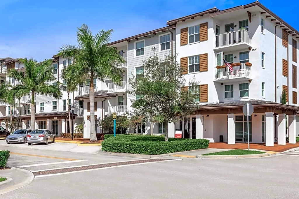 Discovering the Allure of Abacoa Living: Luxurious Homes and Vibrant Community