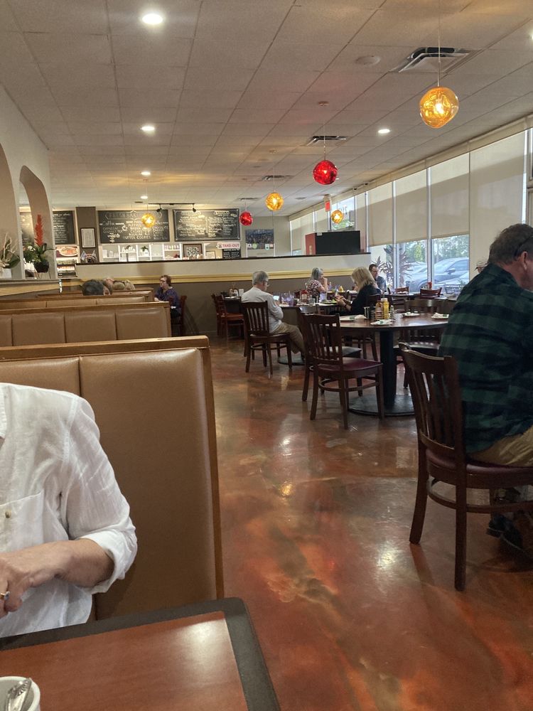 Gourmet Deli at Palm Harbor Marina1