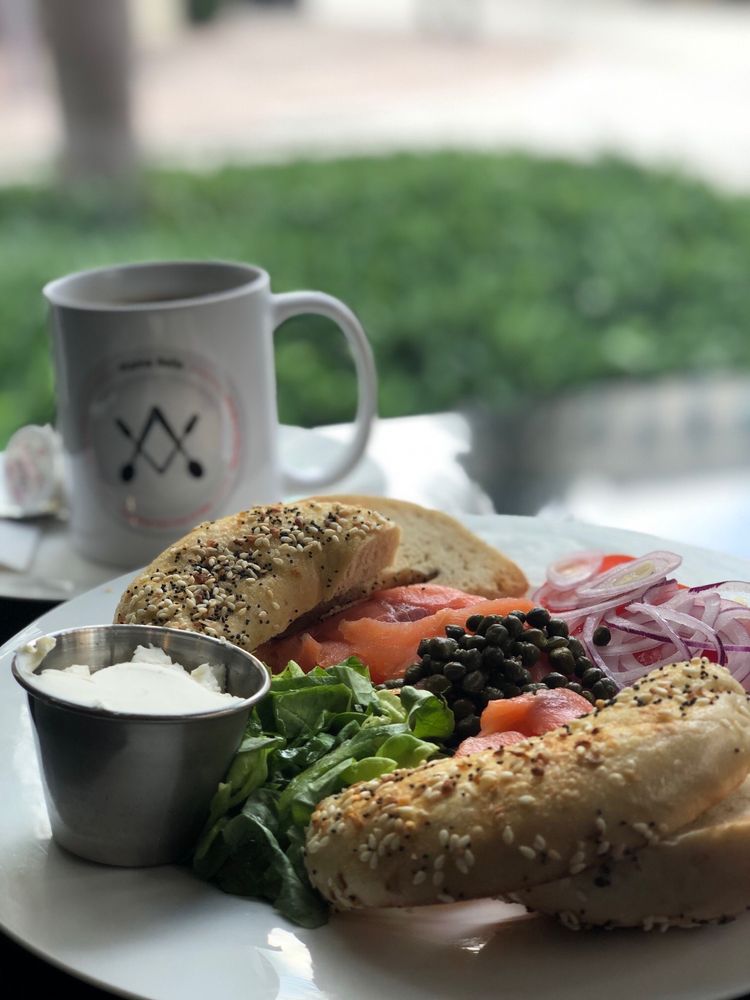 Mama Bella Gourmet Market2