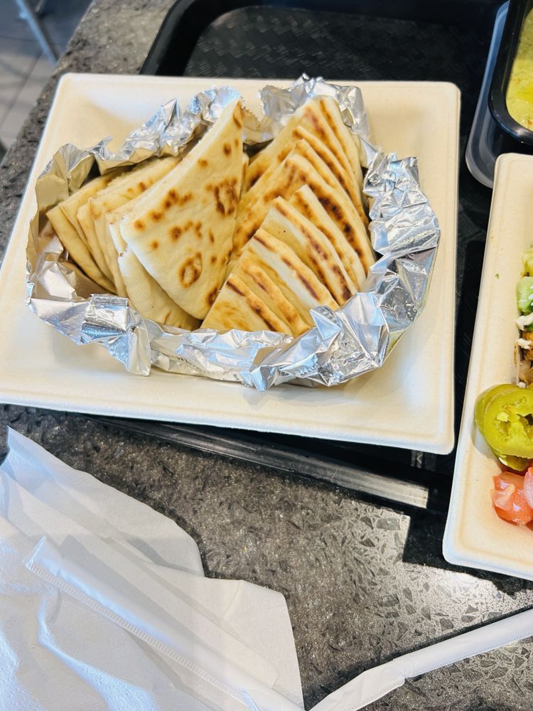 Olive U Mediterranean Grill2