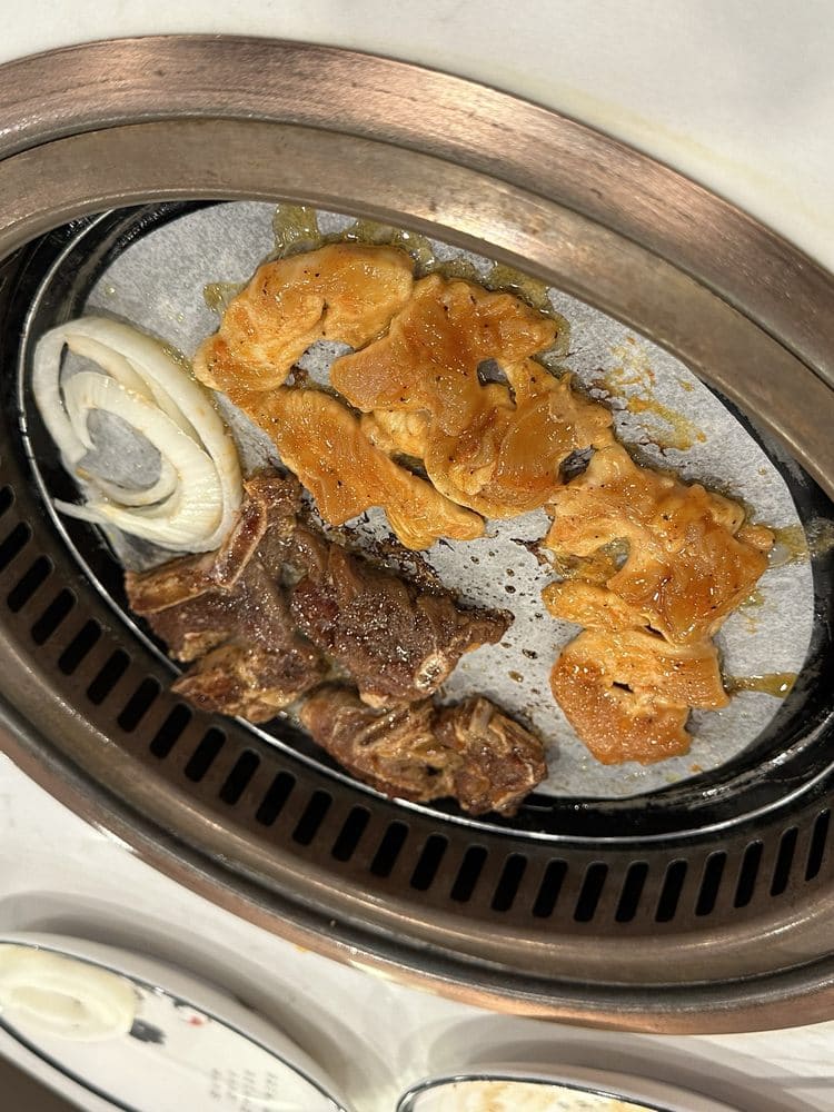 Dragon Hot Pot & BBQ
