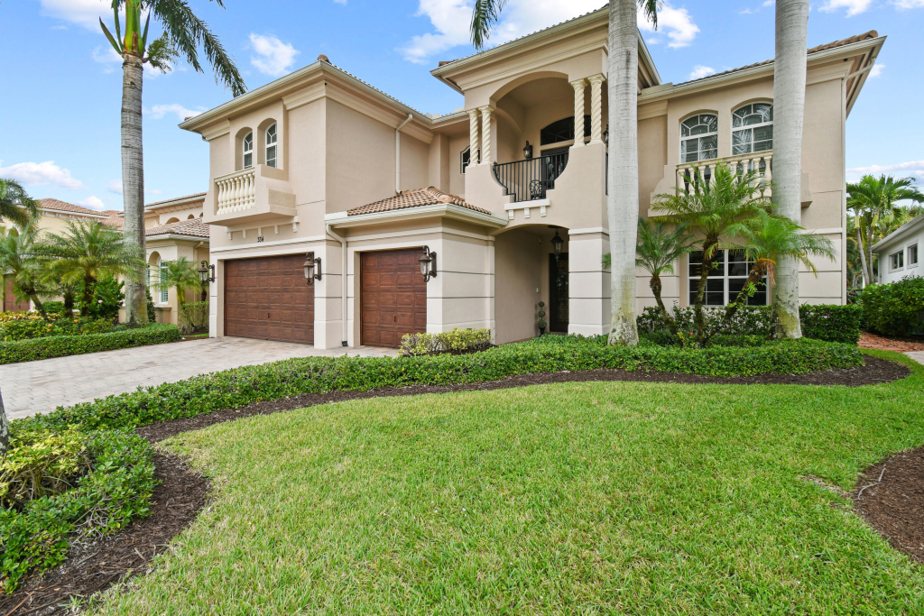 Luxury Living in Frenchman's Reserve: A Guide to Homes, Amenities, and Attractions