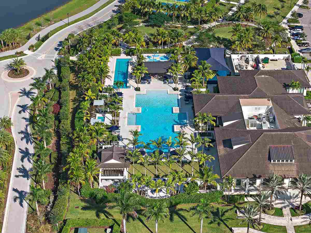 Apex clubhouse or pool